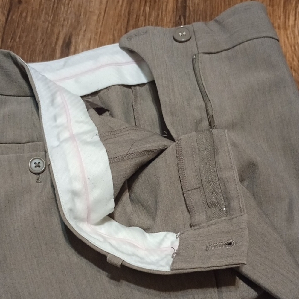The Limited Women's Light Gray Dress Pants - Picture 6 of 6
